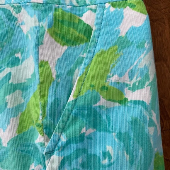 Beautiful Lilly shorts size 6! - Picture 4 of 4
